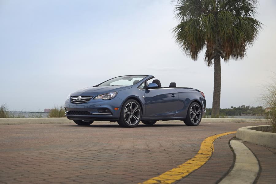  Buick Cascada Convertible 2016 года  (фото 5 из 40)